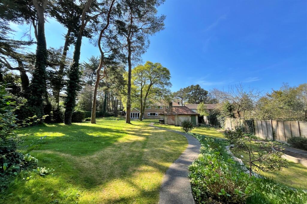 Additional image 7 of Broadstone