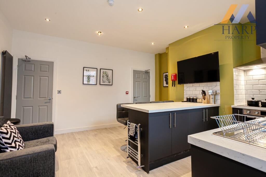 Additional image 7 of Tottington Road, Bury, BL8