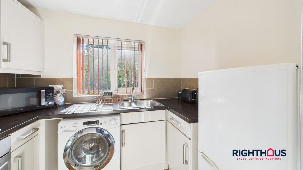 Additional image 4 of Abbeydale Drive, Bradford, BD8