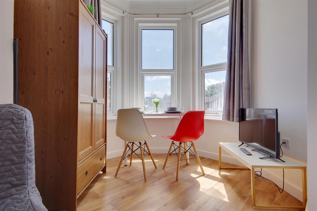 Additional image 11 of Flat 4, Primerose, Bournemouth, BH3