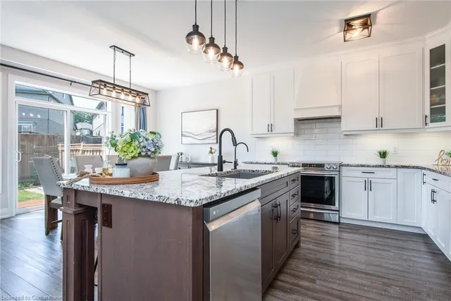 Additional image 19 of 42 Fenside St