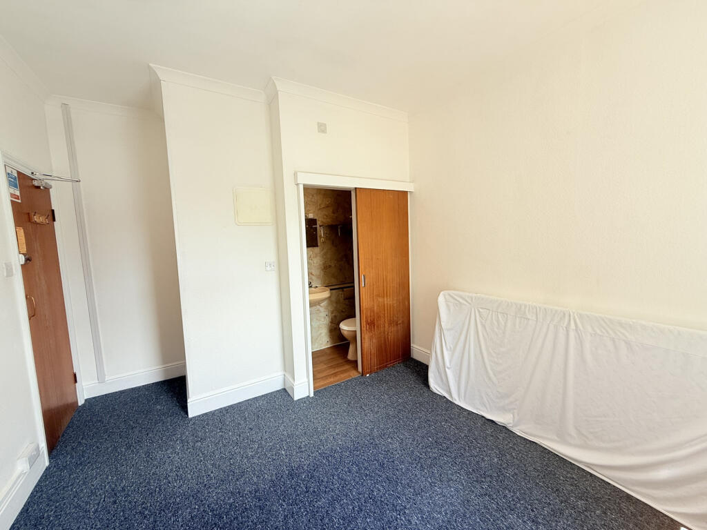 Additional image 3 of Oaklea Guest House, 6 St. Aubyns Road, Eastbourne, East Sussex, BN22