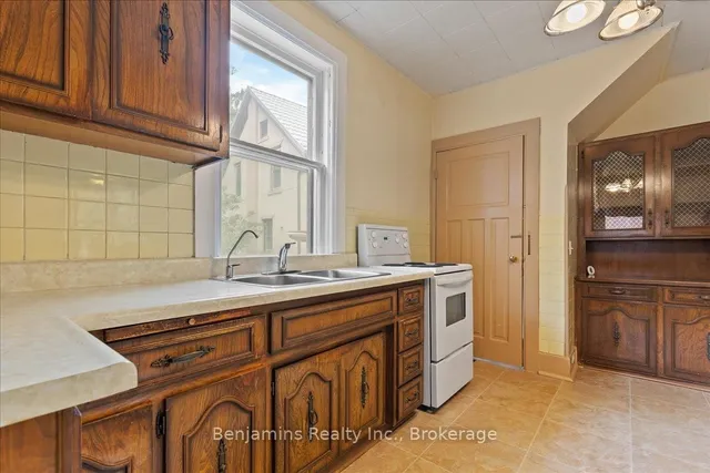 Additional image 14 of 64 Lancaster St