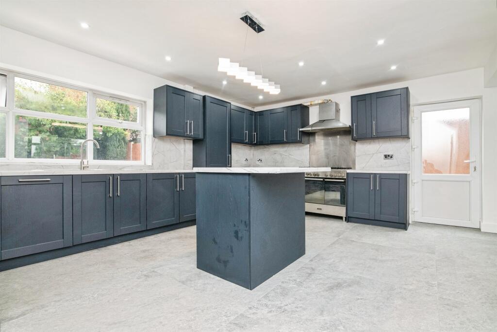 Additional image 4 of Bird End, West Bromwich