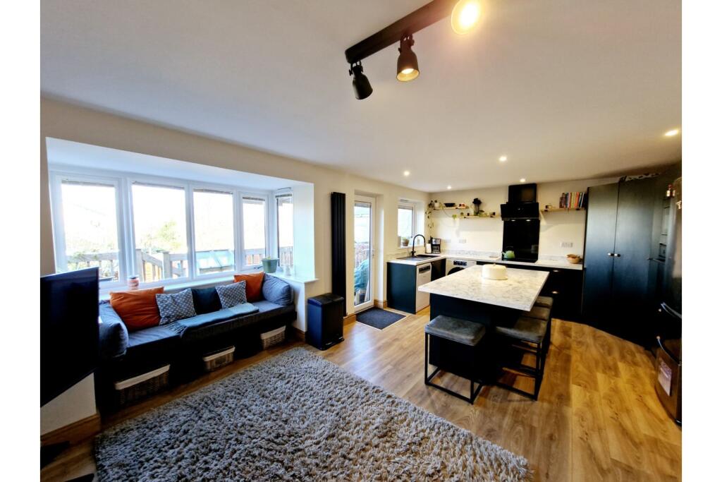 Additional image 22 of Goosedale Court, Bradford, BD4