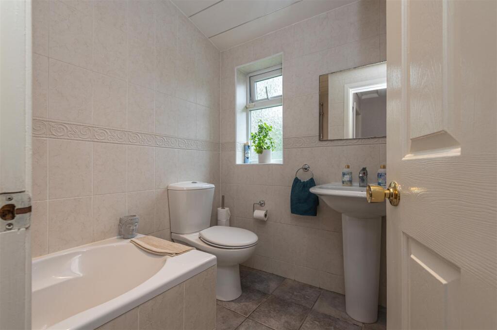 Additional image 12 of Spen Lane, Gomersal, Cleckheaton