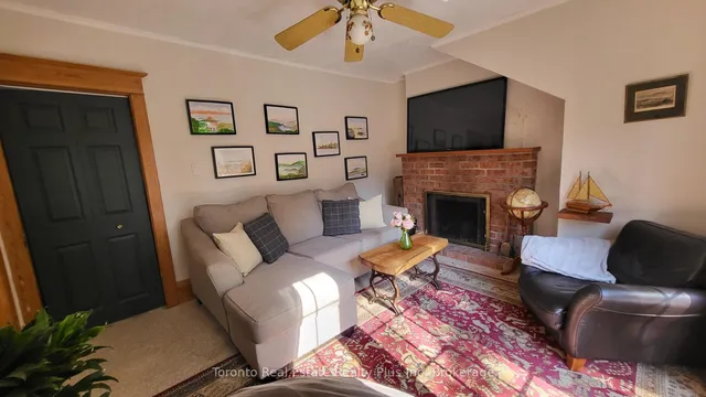 Additional image 25 of 133 Fairview Ave