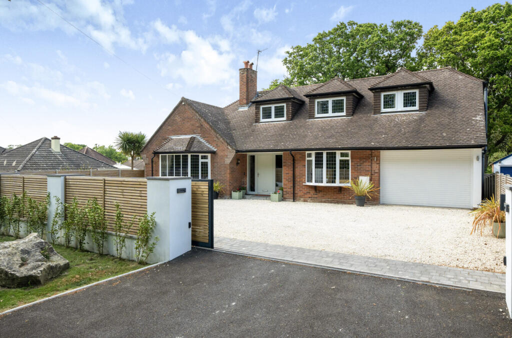 Additional image 33 of Lymington Road, Highcliffe, Christchurch, BH23