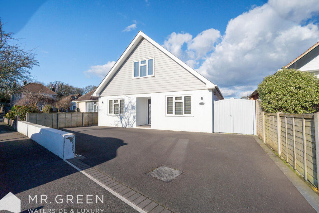 Additional image 25 of Essex Avenue, West Christchurch, BH23 2SF