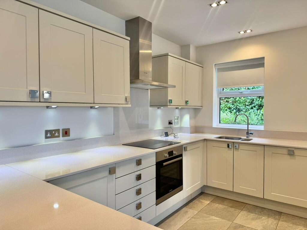 Additional image 23 of The Ridgeway, Broadstone, Poole, BH18