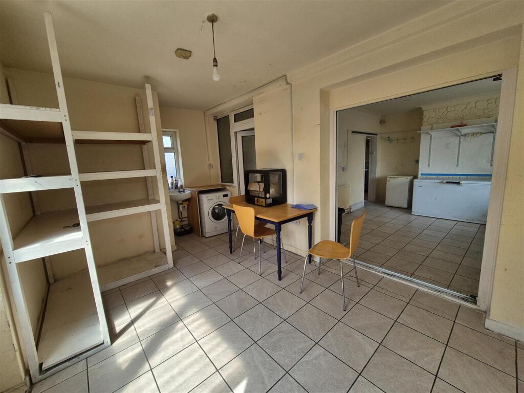 Additional image 7 of Hot Food Take Away, West Yorkshire