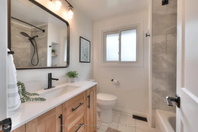 Additional image 20 of 34 Monteagle Cres