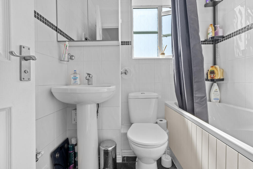 Additional image 15 of Medina Drive, BN24