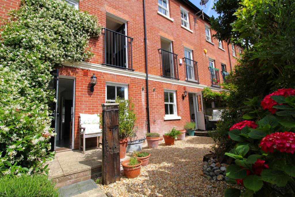 Additional image 10 of Surrey Street, Littlehampton