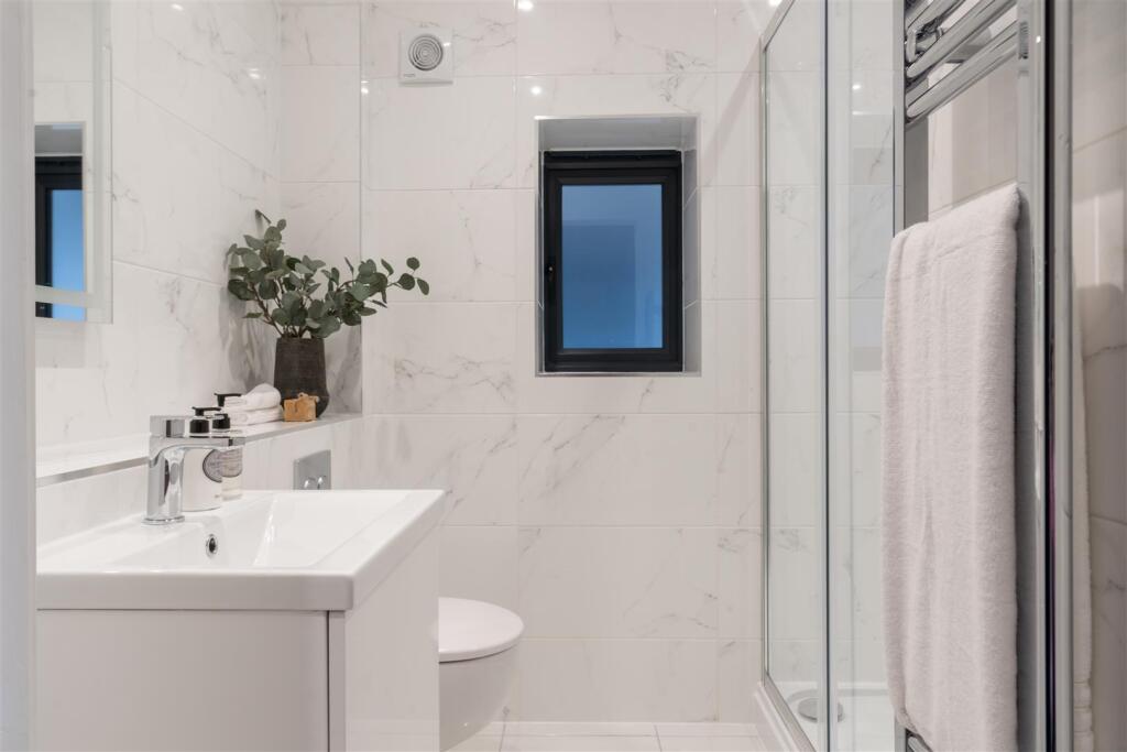 Additional image 17 of Compton Avenue, Lilliput