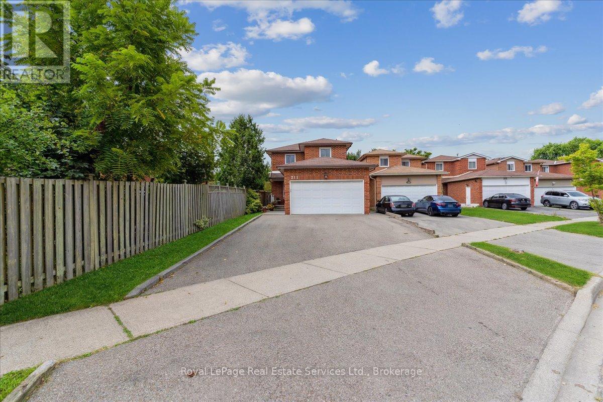 211 MURRAY STREET|Brampton (Brampton West), Ontario L6X3L8