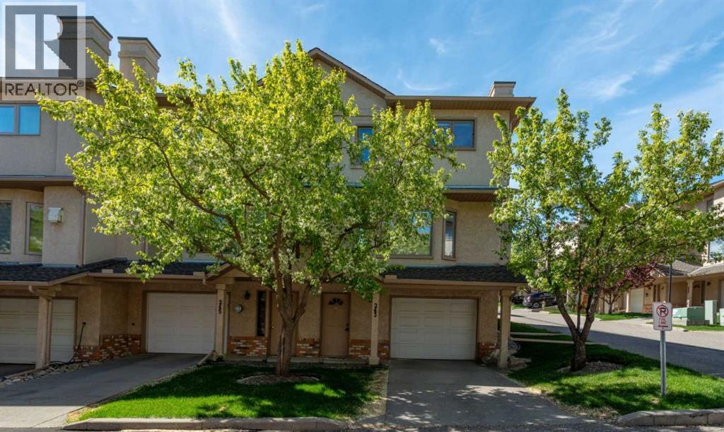 243 Christie Park Mews SW|Calgary, Alberta T3H3H2