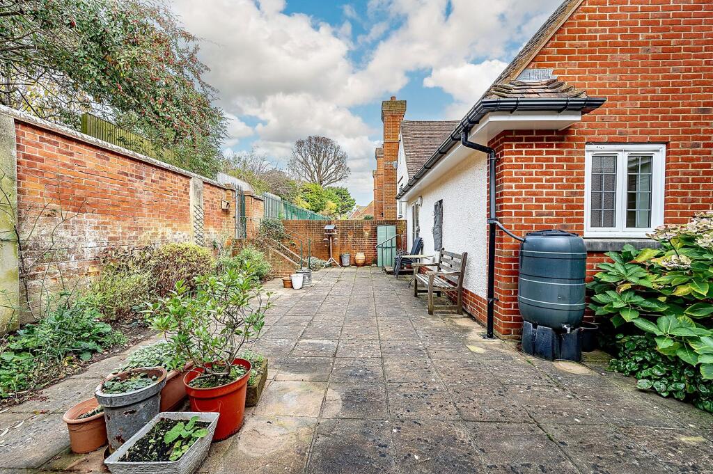 Additional image 18 of Staveley Road, Eastbourne, BN20