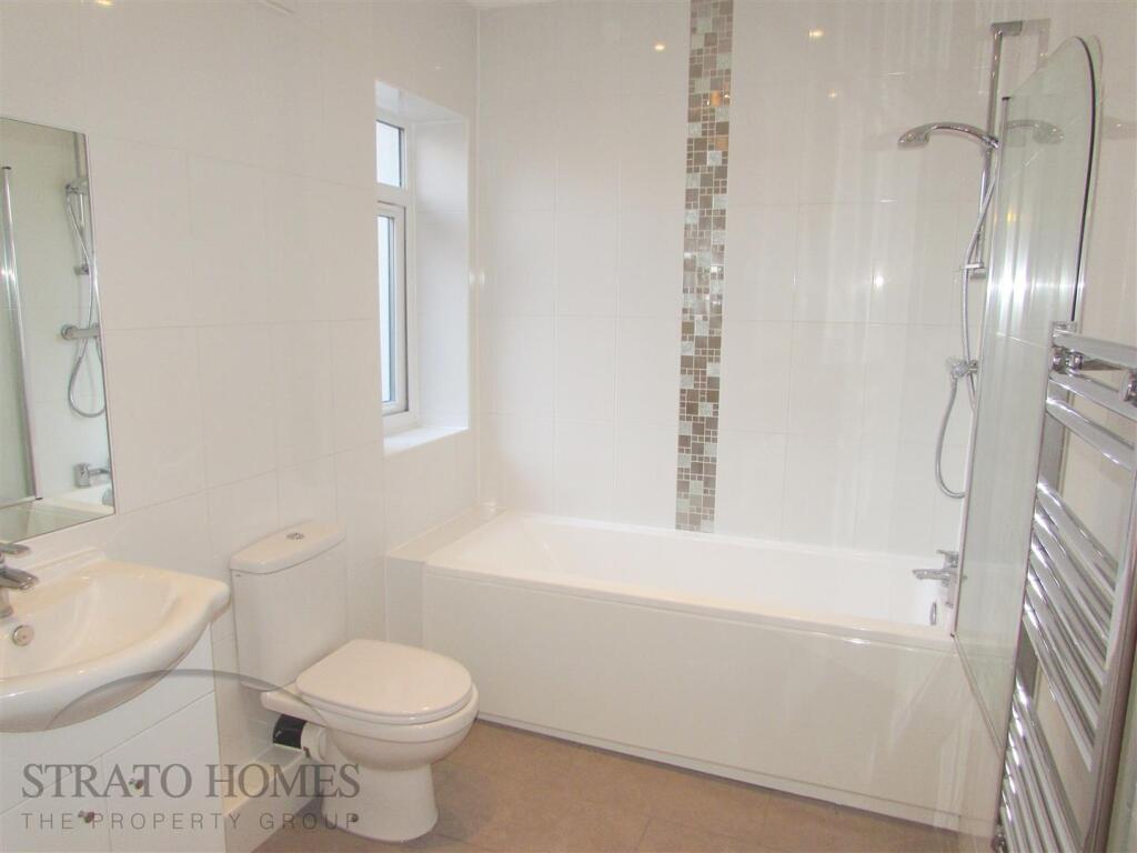 Additional image 4 of Large Two Bedroom Apartment With Parking