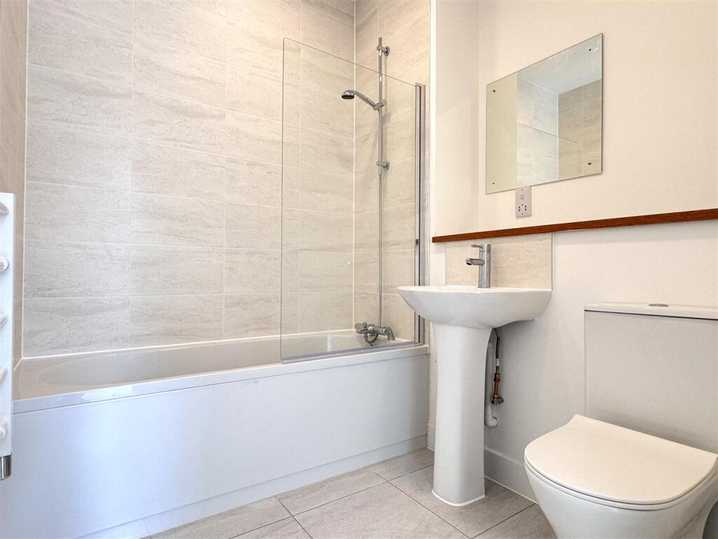 Additional image 10 of Hartington Place, Eastbourne BN21 3BG