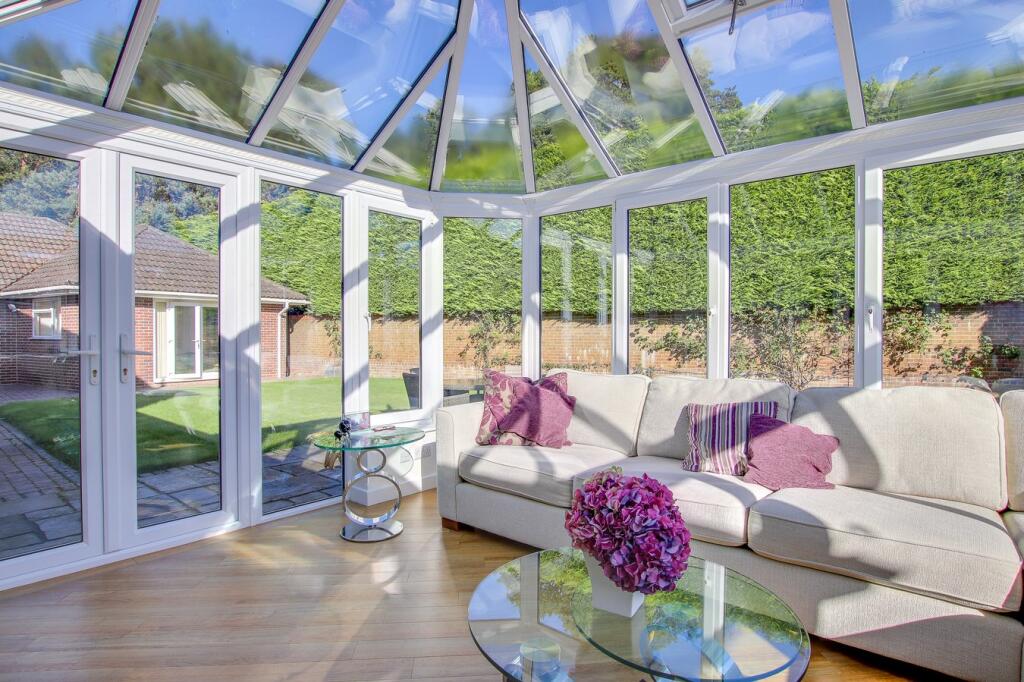 Additional image 15 of Glen Close, Barton on Sea, New Milton, BH25