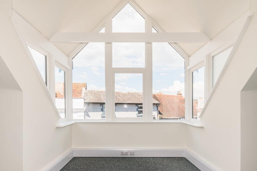 Additional image 9 of Fridays Court, High Street, Ringwood, BH24 1AB