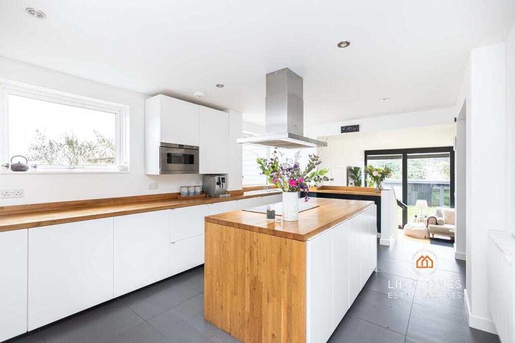 Additional image 5 of Insley Crescent, Broadstone, BH18