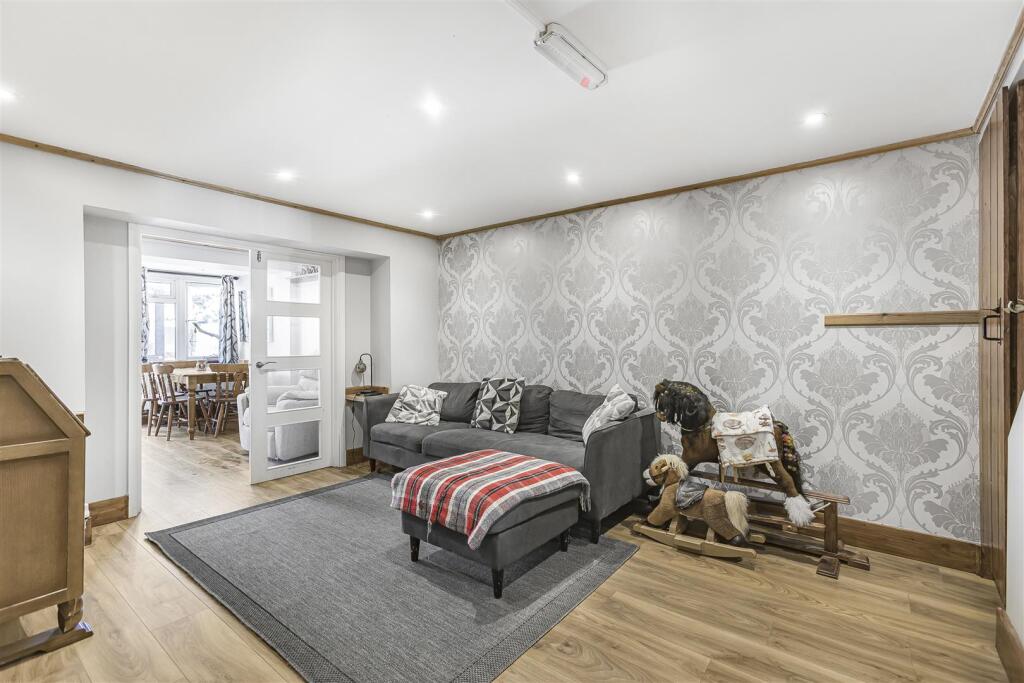 Additional image 18 of Aldykes, Hatfield