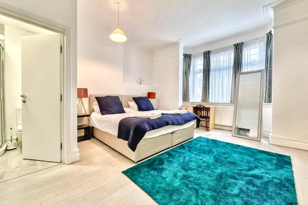 Additional image 10 of Alum Chine