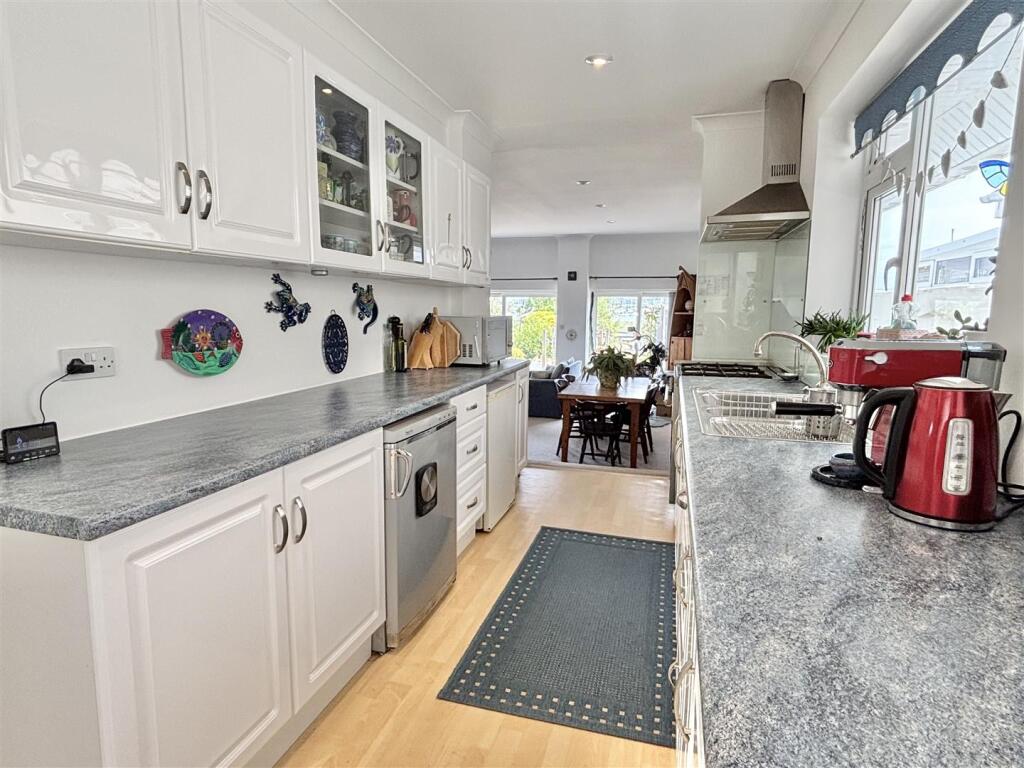 Additional image 25 of Woodlands Avenue, Poole