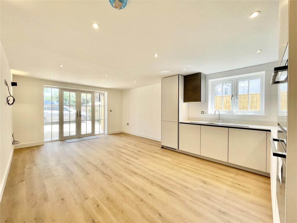 Additional image 8 of Lymington Road, Highcliffe On Sea, Christchurch, Dorset, BH23