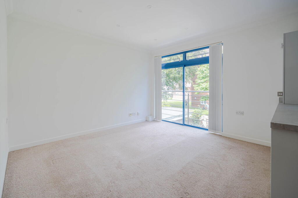 Additional image 7 of Stourcliffe Avenue, Southbourne, Bournemouth, Dorset, BH6 3PT