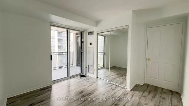 Additional image 23 of 28 Hollywood Ave Unit 809