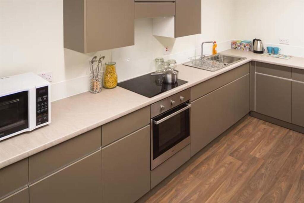 Additional image 5 of Birmingham | Student | September | B29