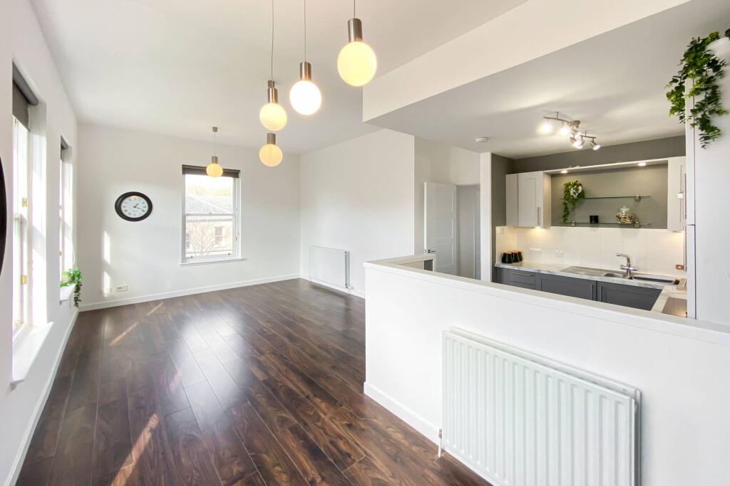 Additional image 13 of 142 Urquhart Road, Aberdeen, AB24 5DN