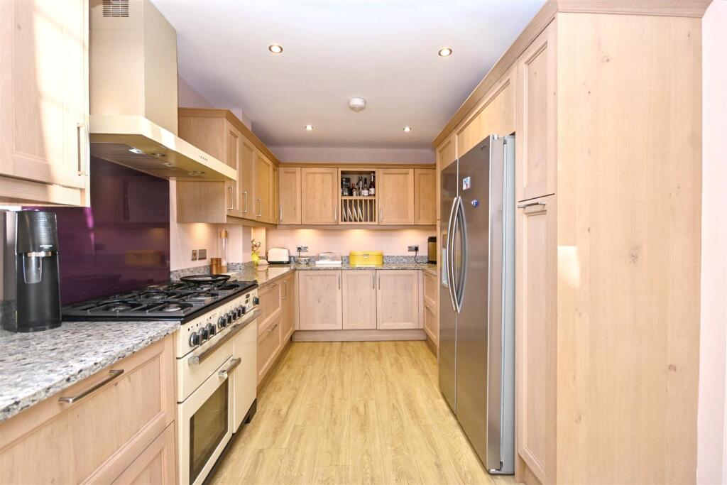 Additional image 32 of Woodland Avenue, Eastbourne