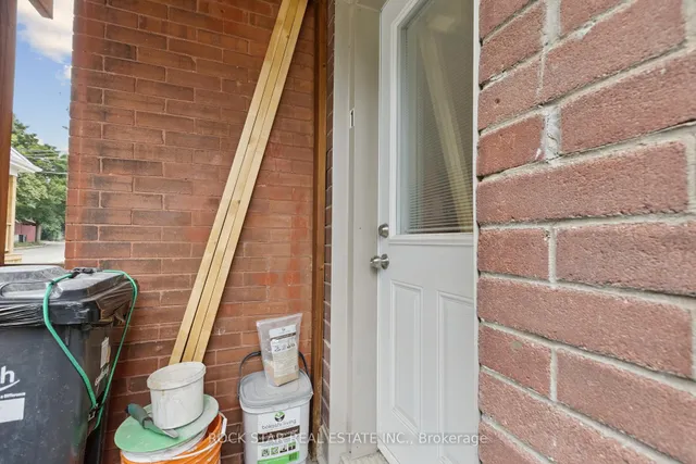 Additional image 32 of 43 Eby St