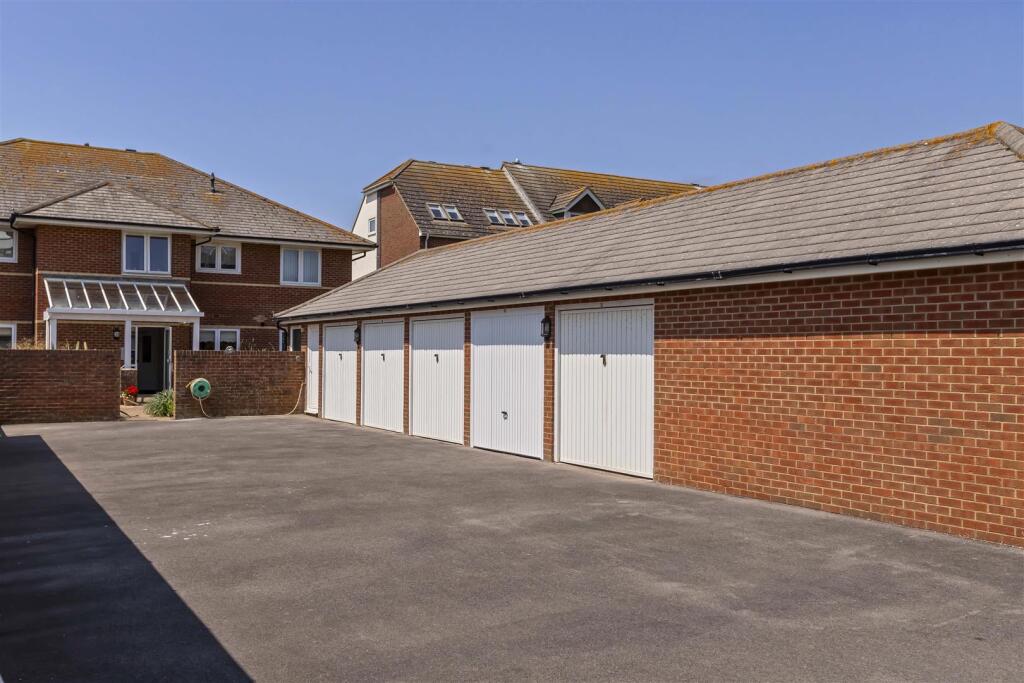 Additional image 21 of Harsfold Road, Rustington