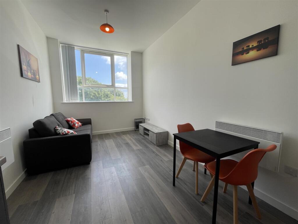 Additional image 4 of Card House, Bingley Road, Bradford