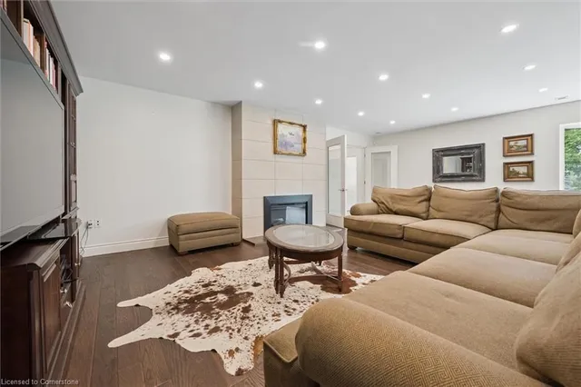 Additional image 6 of 882-888 Fairway Rd