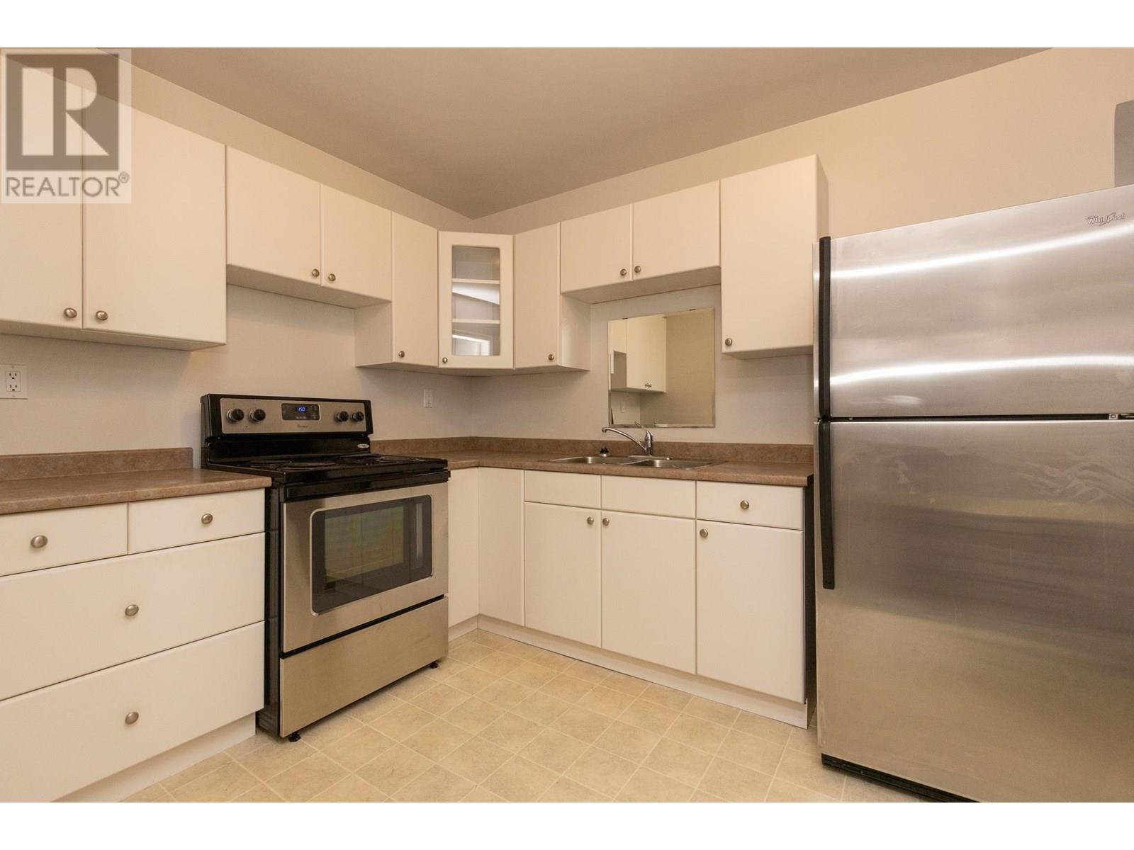 8481 12 AVENUE|Burnaby, British Columbia V3N2L8