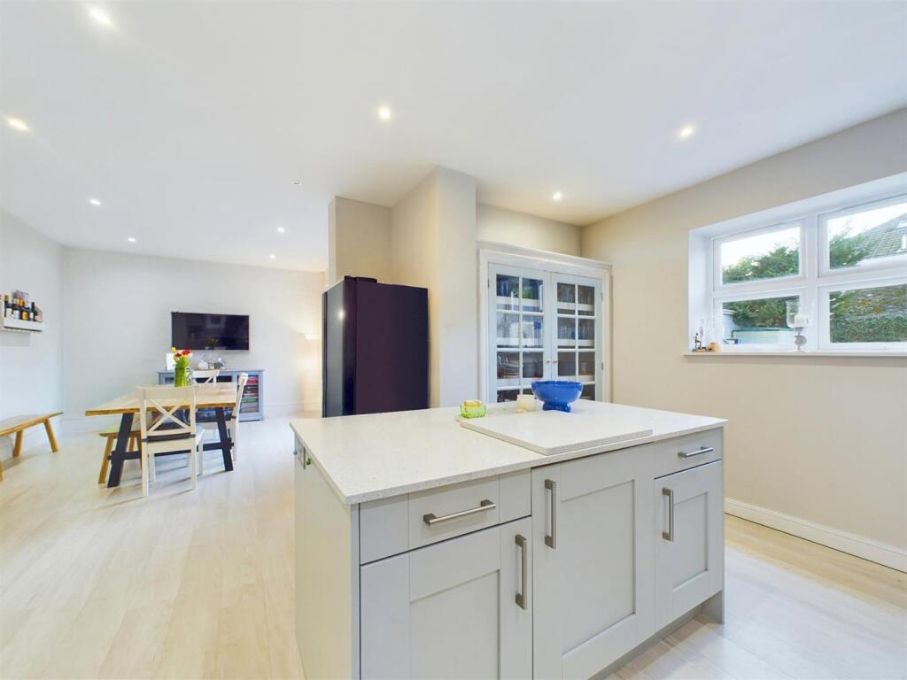 Additional image 11 of Grand Avenue, Bournemouth