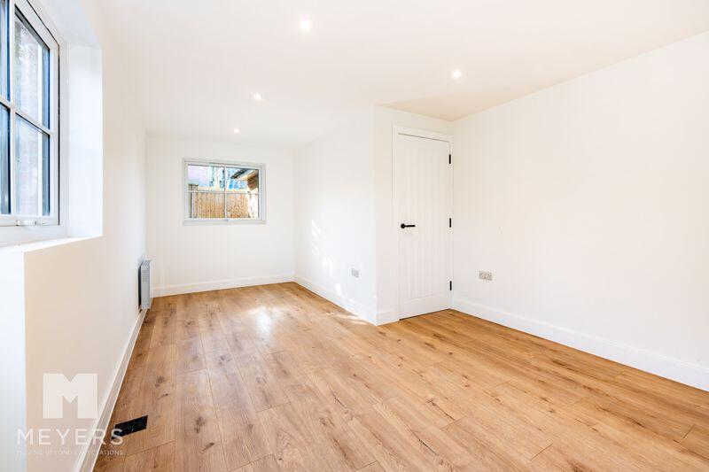 Additional image 10 of Town Centre, Ringwood, BH24