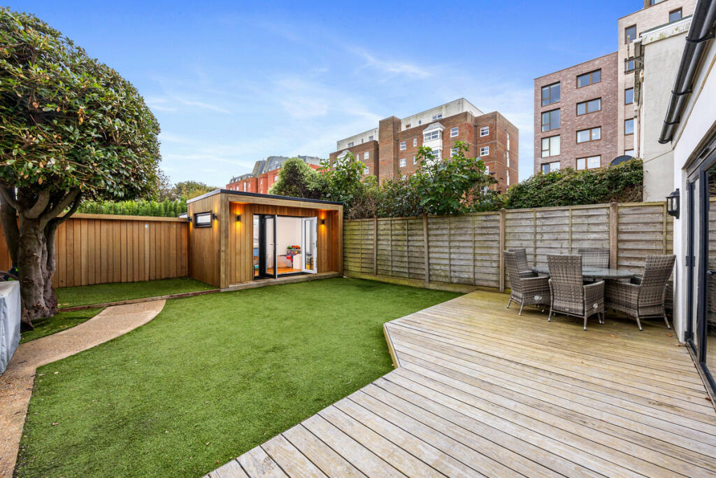 Additional image 10 of Grand Avenue, Worthing, BN11