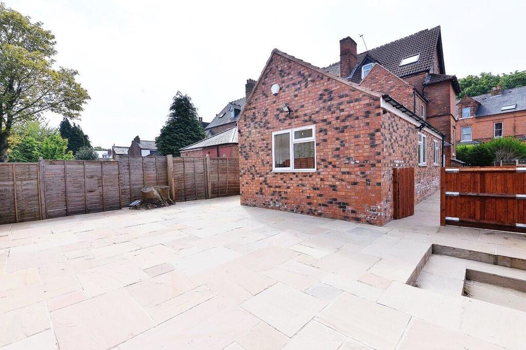 Additional image 7 of Carlyle Court (The Annexe), 24 Carlyle Road