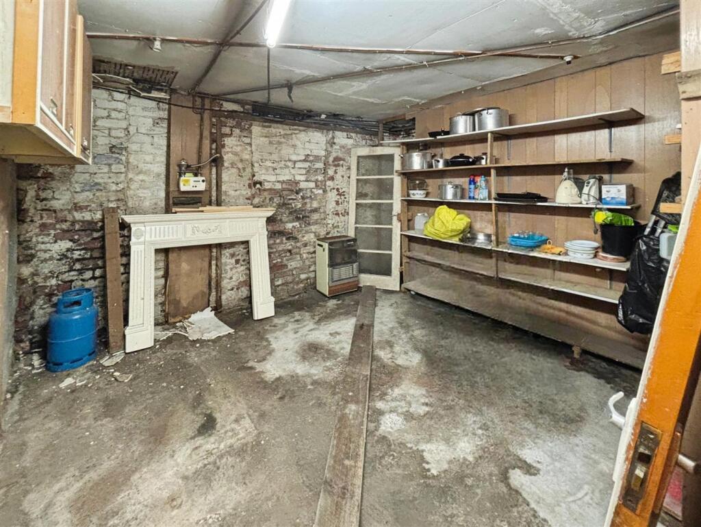Additional image 16 of Parkside Road, Bradford, BD5 8PG