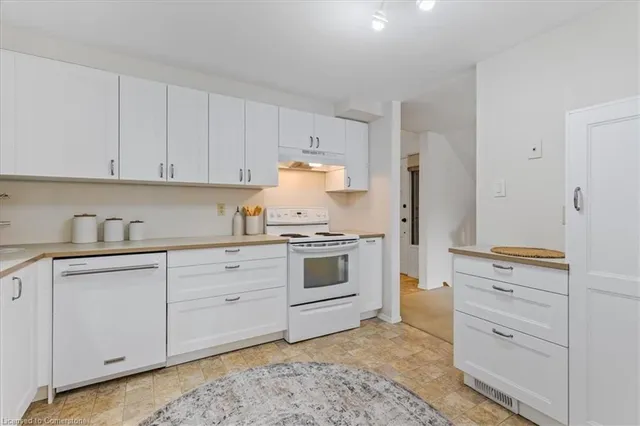 Additional image 22 of 250 Kingswood Dr Unit 12