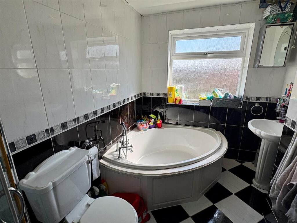 Additional image 10 of Oak Rise, Cleckheaton