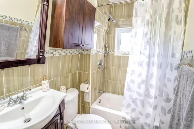 Additional image 14 of 231 Donlands Ave