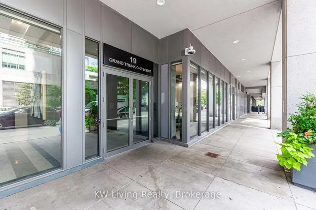 Additional image 2 of 19 Grand Trunk Cres Unit #3903